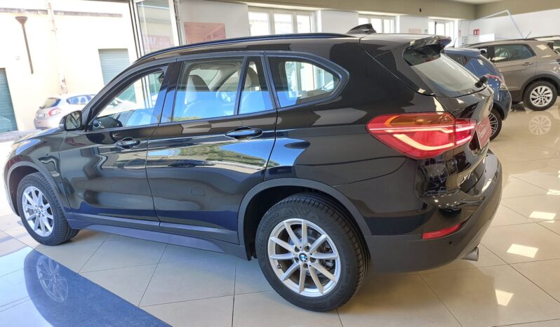 BMW X1 18d SDrive BUSINESS completo